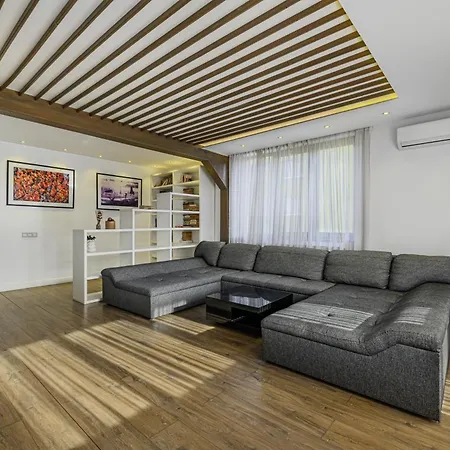 Koa - Memo Haus Apartment Brasov